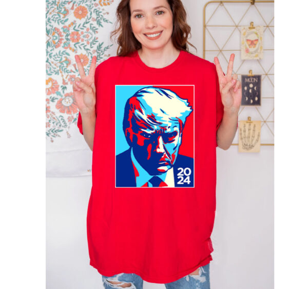 Trump Colorblock Red Cotton T-Shirt: Show Your Patriotism in Style - Image 2