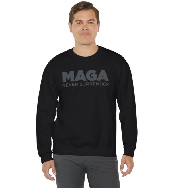 Trump MAGA Never Surrender Black Crewneck Sweatshirt T-Shirt