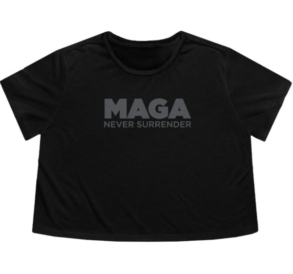 Trump MAGA Never Surrender Black Women's Flowy Cropped Tee