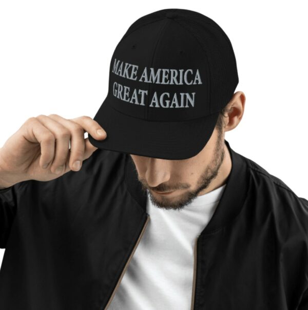 Trump Never Surrender Black MAGA Snapback Trucker Cap Hat