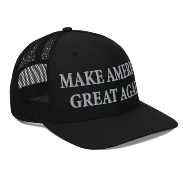 Trump Never Surrender Black MAGA Snapback Trucker Cap Hats