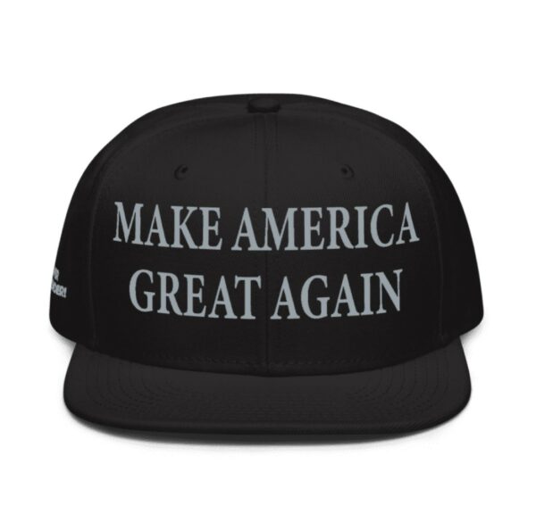 Trump Never Surrender Black MAGA Snapbacks Hat Cap