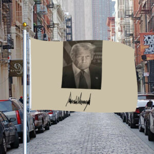 OFFICIAL INAUGURATION PORTRAIT FOR PRESIDENT DONALD J TRUMP Flag