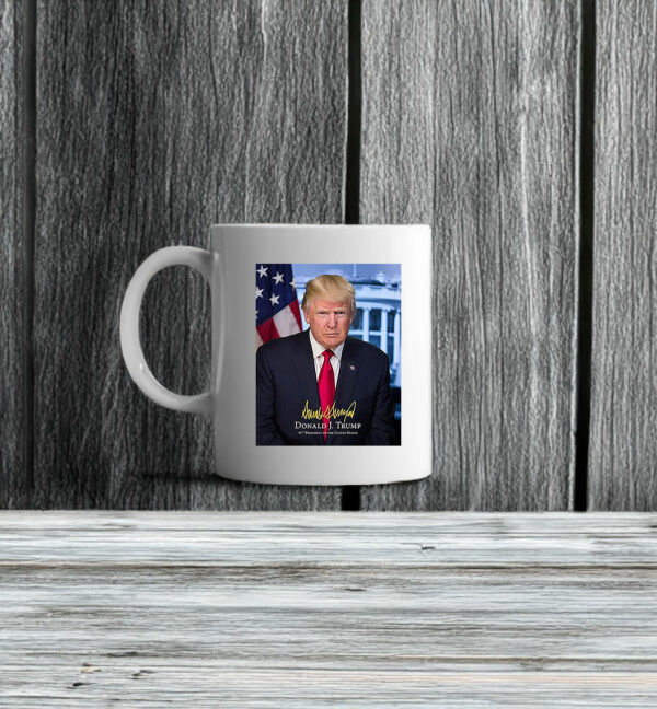 President Donald Trump Official Presidential Portrait With Signature Mug