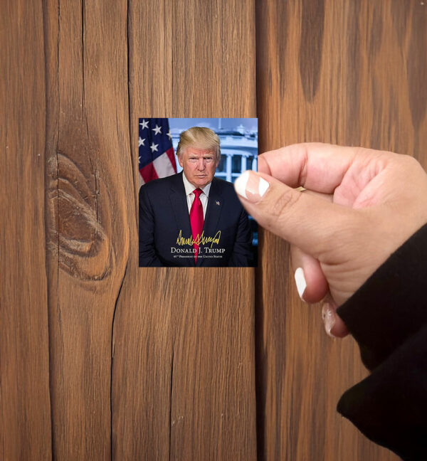 President Donald Trump Official Presidential Portrait With Signature Sticker ,Car Magnet